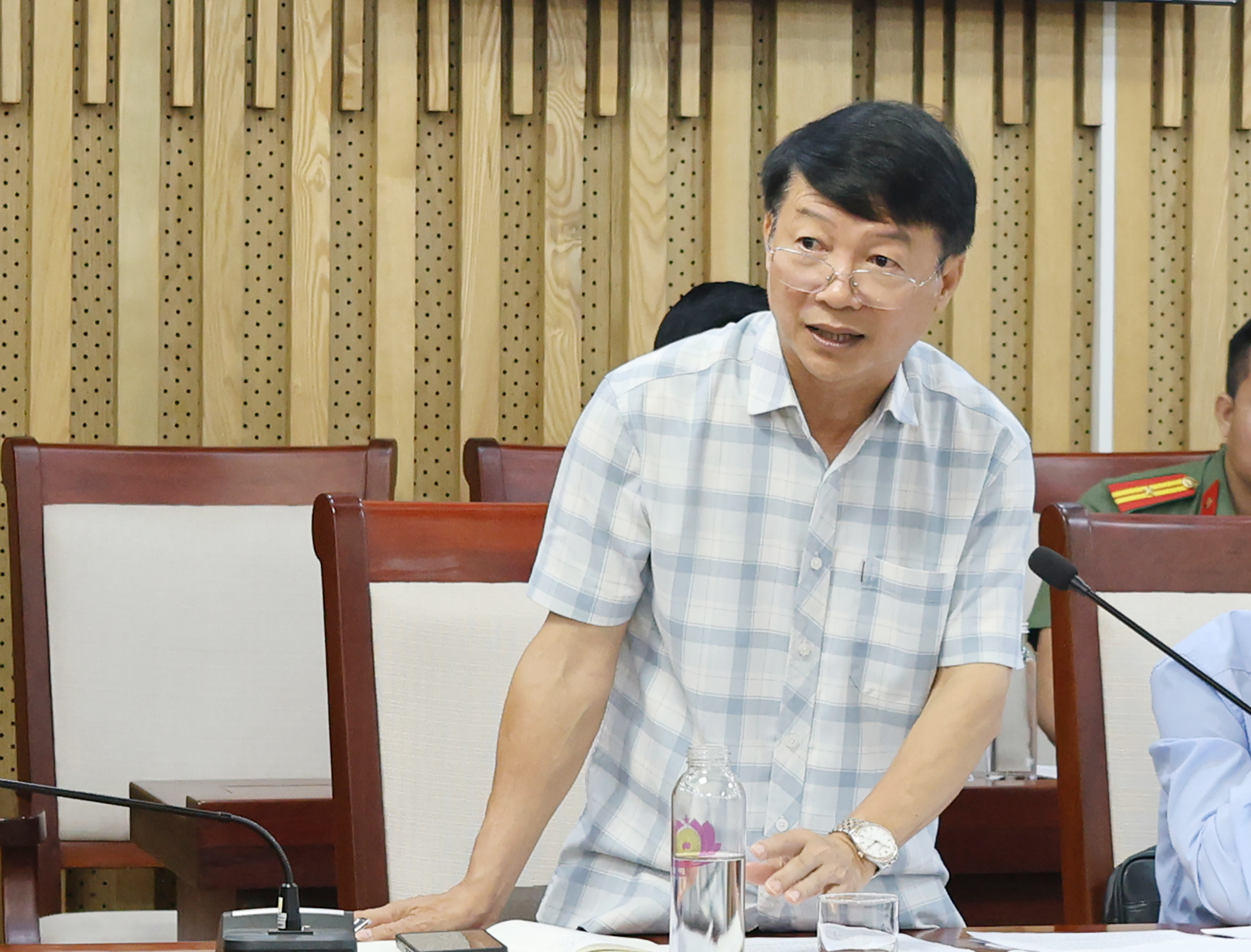 Anh-tin-bai